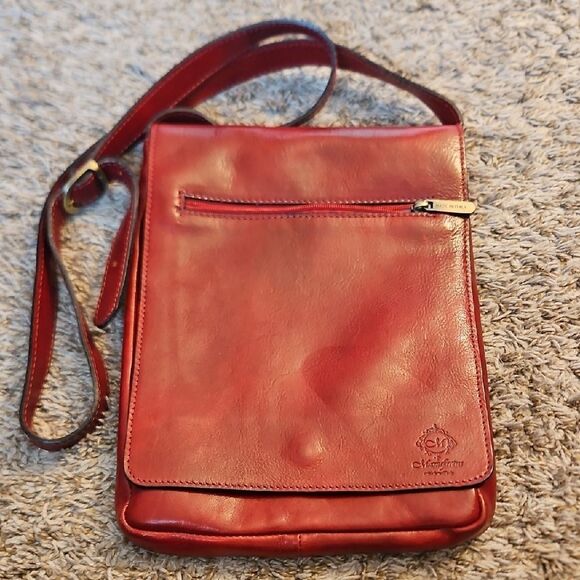 Manufactus Italy Red Leather Crossbody Bag - Picture 1 of 10